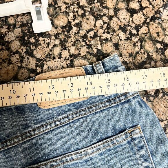 American Eagle Mens Denim Blue Jeans Buttonfly 100% Cotton Size 33x32 - Picture 4 of 8